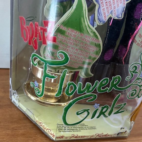 NWT Bratz Flower Girlz Yasmin - Picture 2 of 10